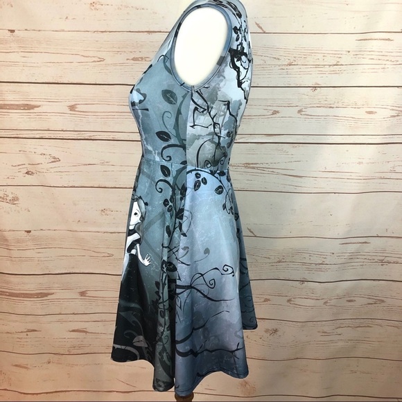 Disney Alice in Wonderland Open Back Flare Dress - Picture 5 of 10